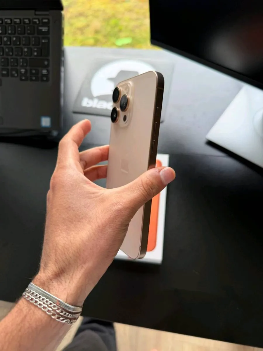 Iphone 16 Pro Max 256gb - Image 4