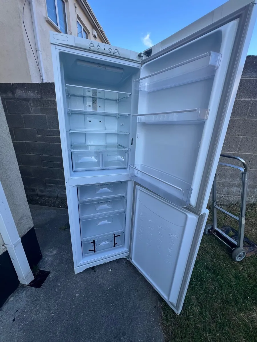 Fridge freezer - Image 4