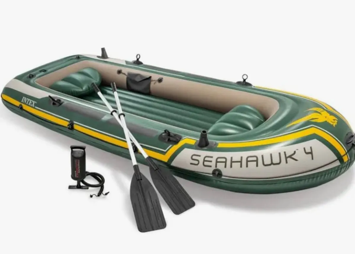 Inflatable 4 man boat, with pump and oars, as Newc - Image 2