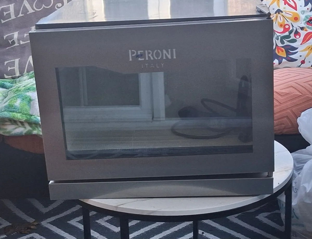 Mini  bottle  Fridge - Image 1