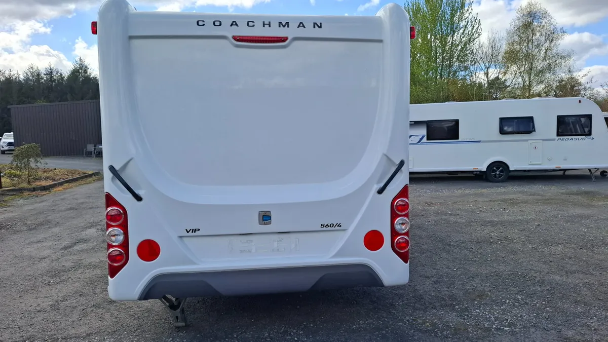 Coachman 560/4  VIP Fixed Bed Caravan - Image 4