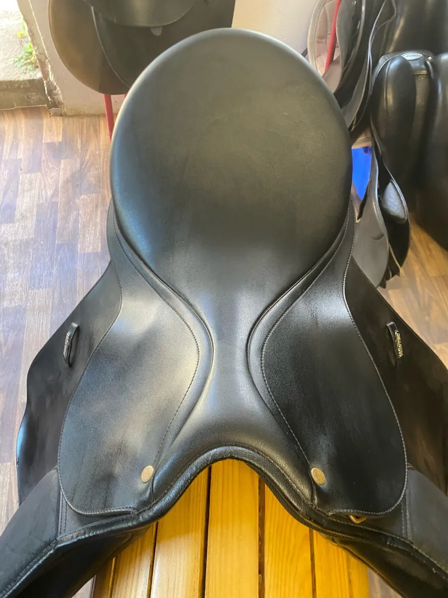 Wintec 250 16.5-17” adjustable saddle - Image 3
