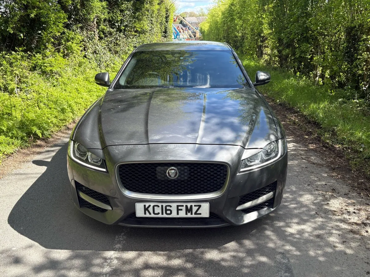 2016 JAGUAR XF SPARES OR REPAIRS - Image 2
