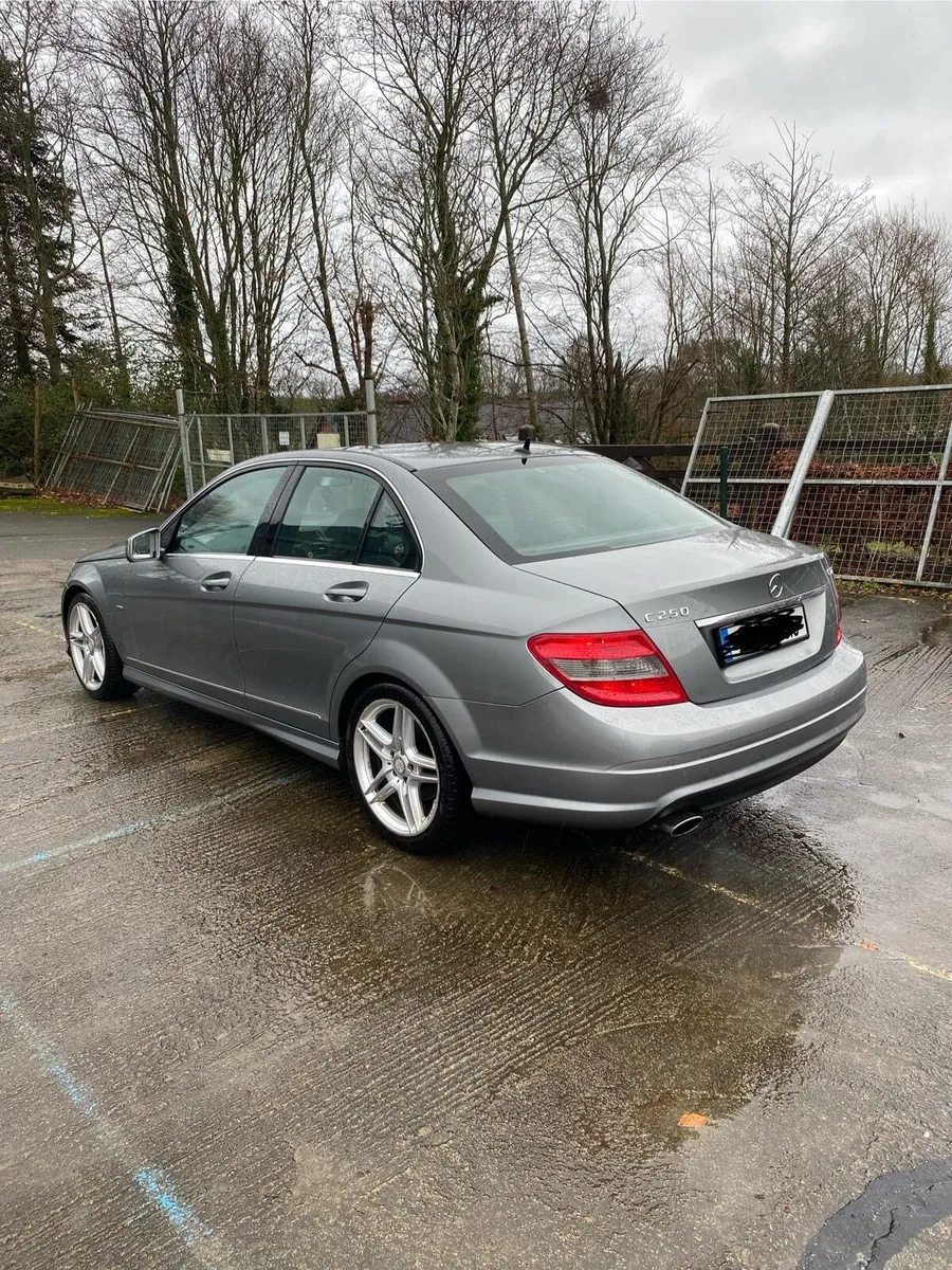 Mercedes C250 2.2 diesel AMG for parts - Image 3
