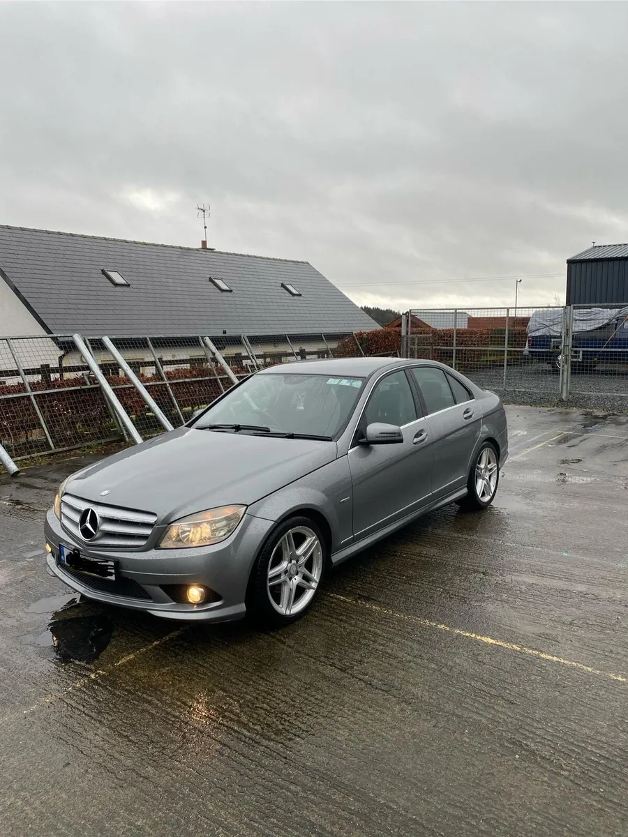 Mercedes C250 2.2 diesel AMG for parts - Image 2