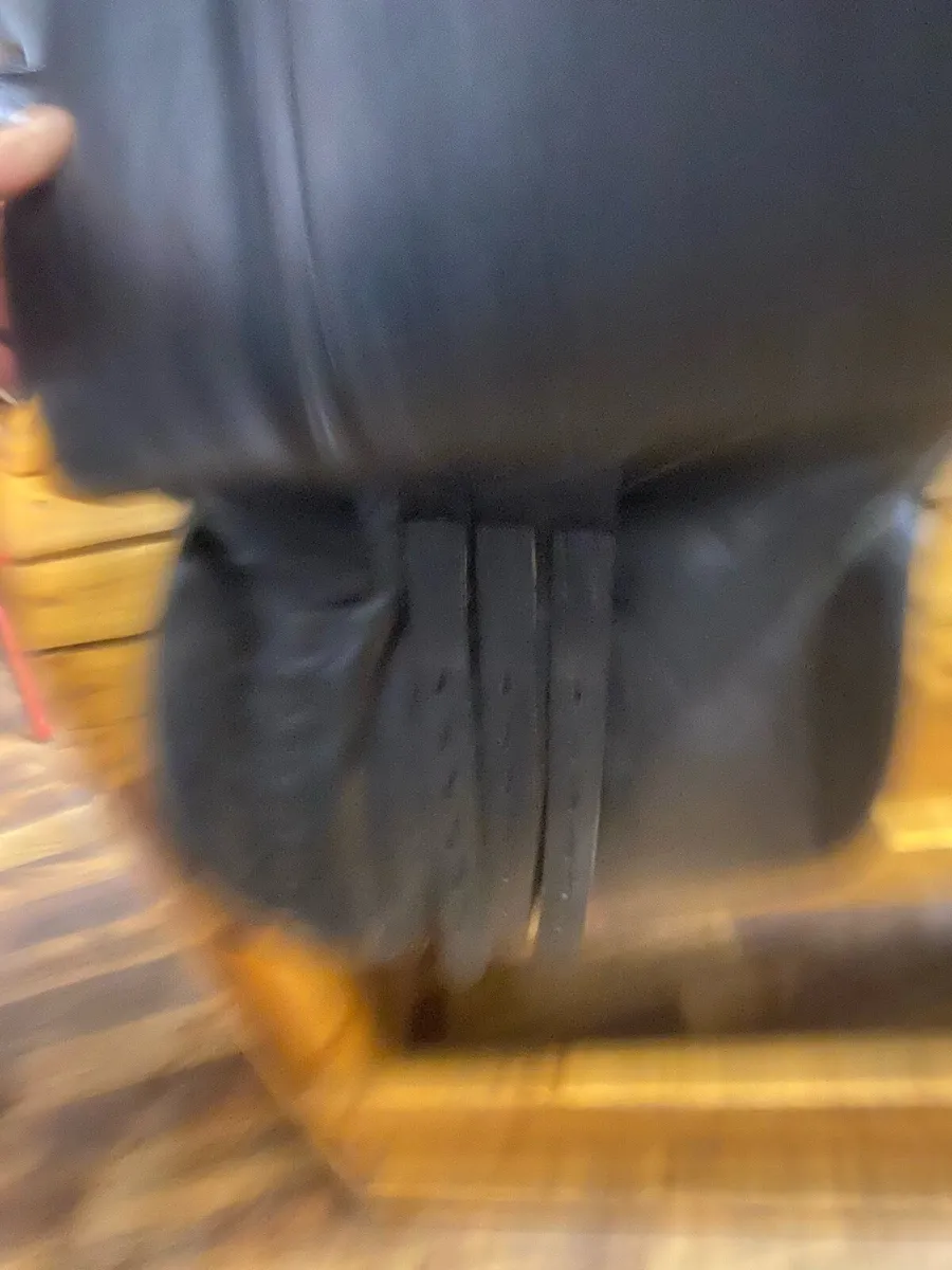 18” GFS black Leather saddle - Image 2