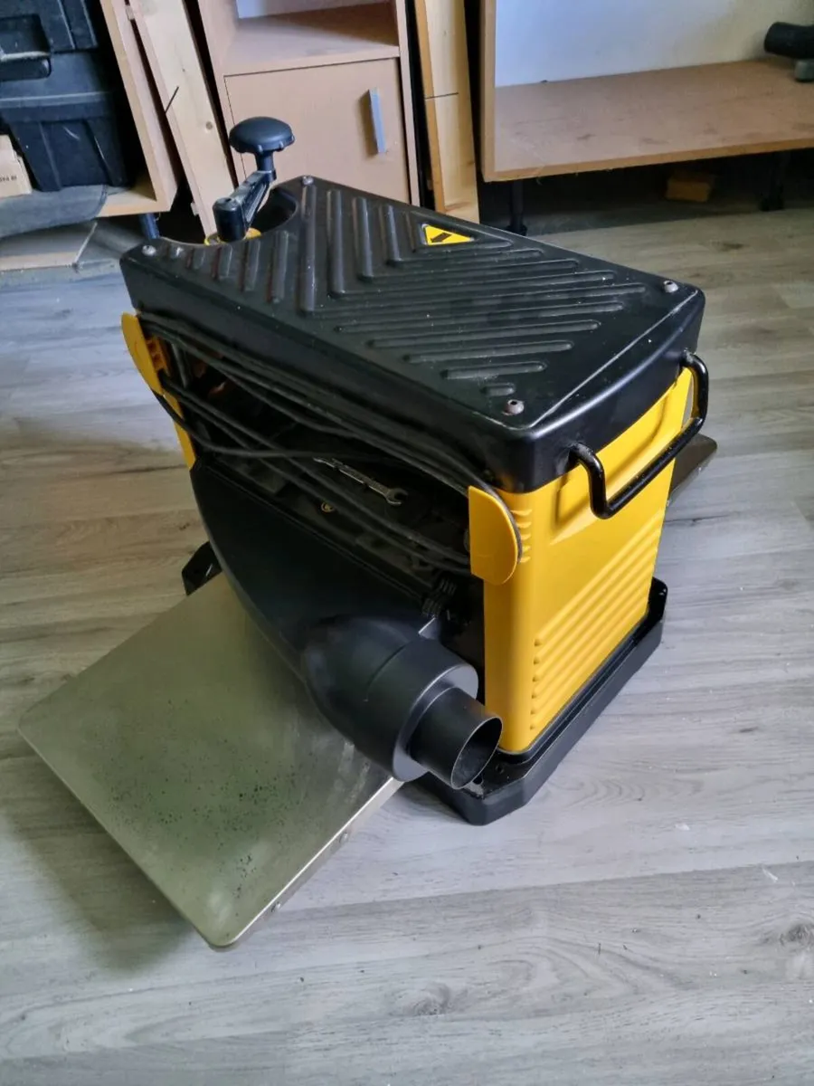 DeWalt 733 Thicknesser - Image 3