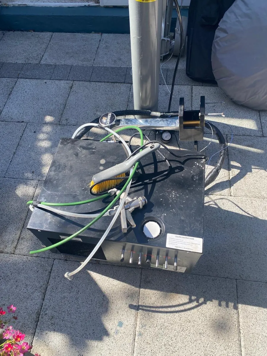 Guinness bar tap and chiller and gas - Image 1