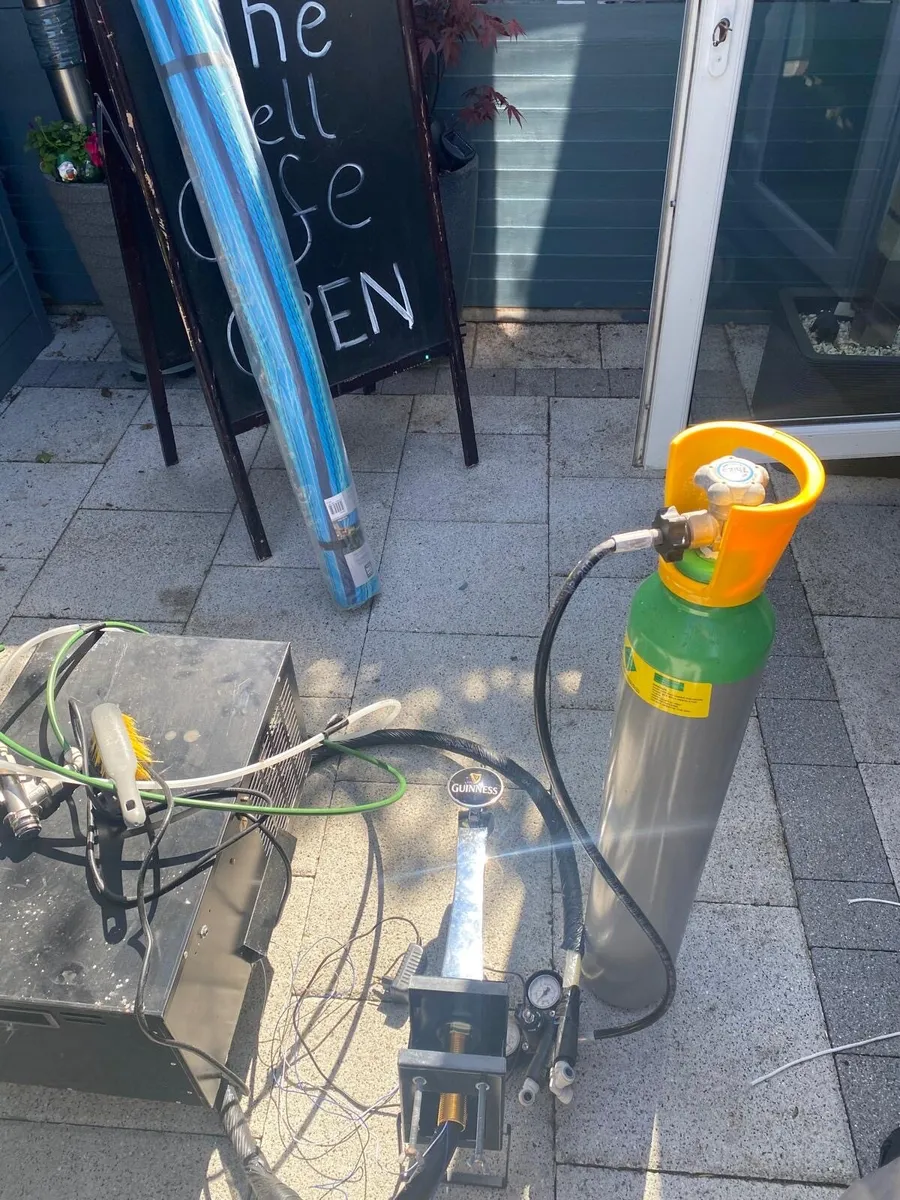 Guinness bar tap and chiller and gas - Image 2