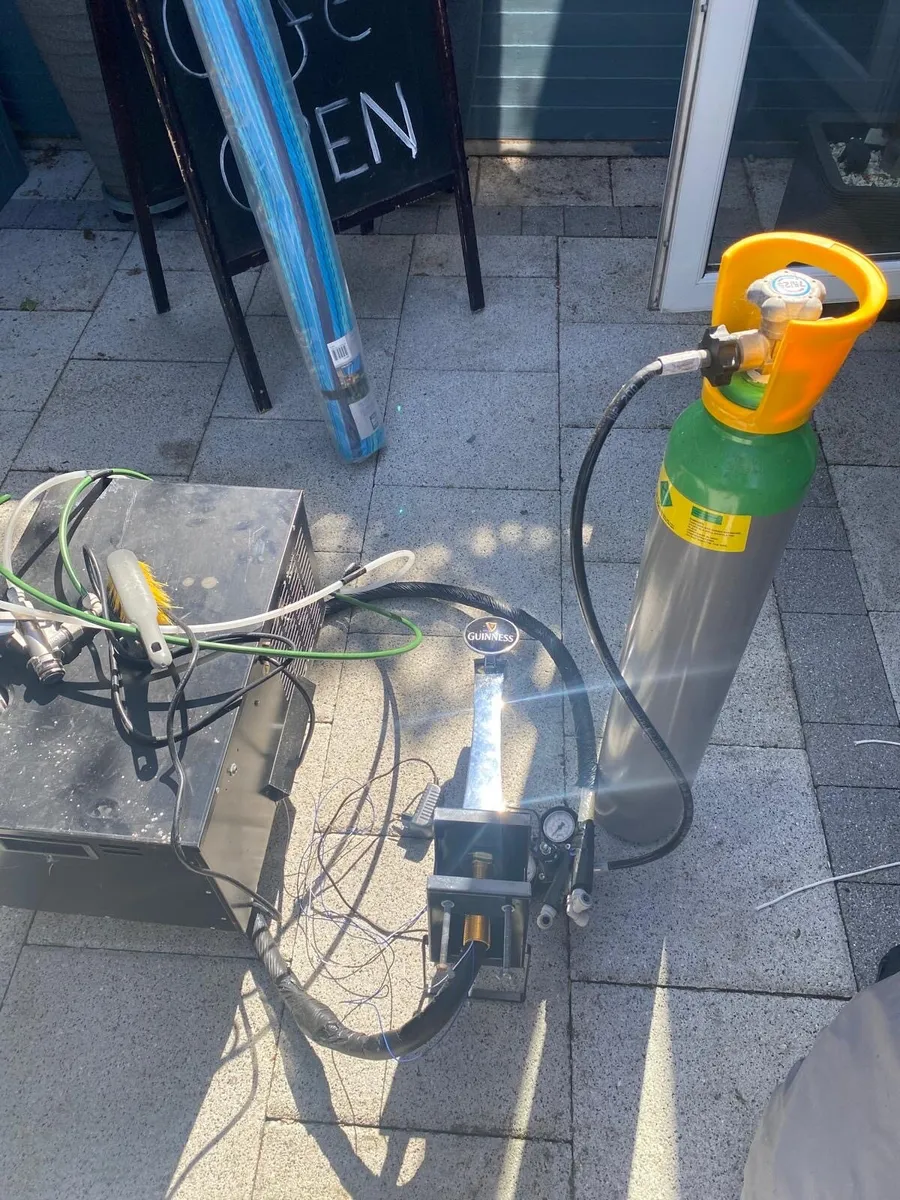 Guinness bar tap and chiller and gas - Image 3