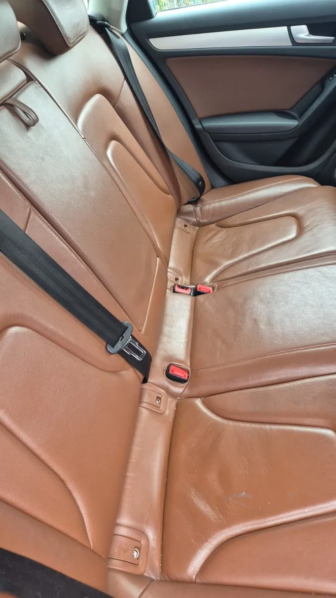 Audi A4 damage repairables - Image 3