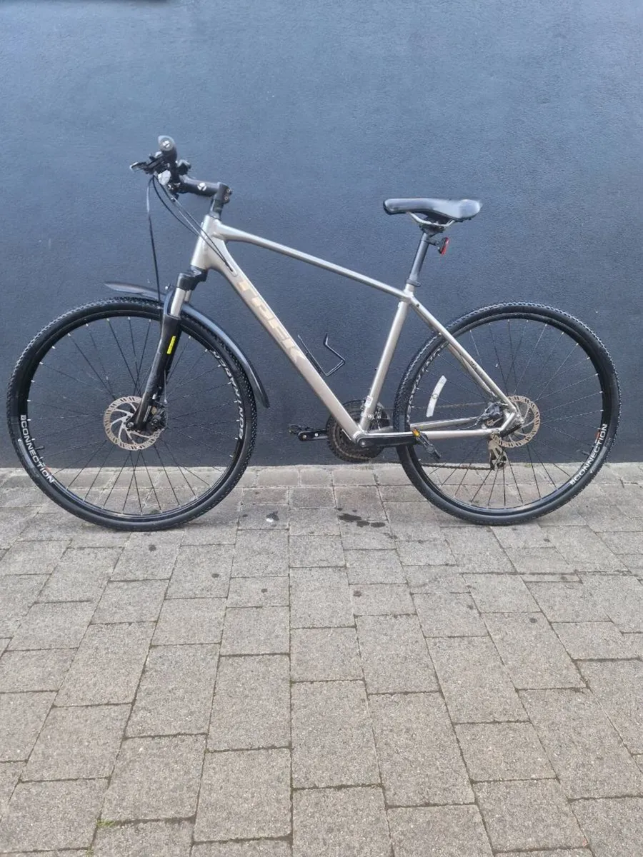 Trek duelsport 1 55cm large frame hybrid - Image 1