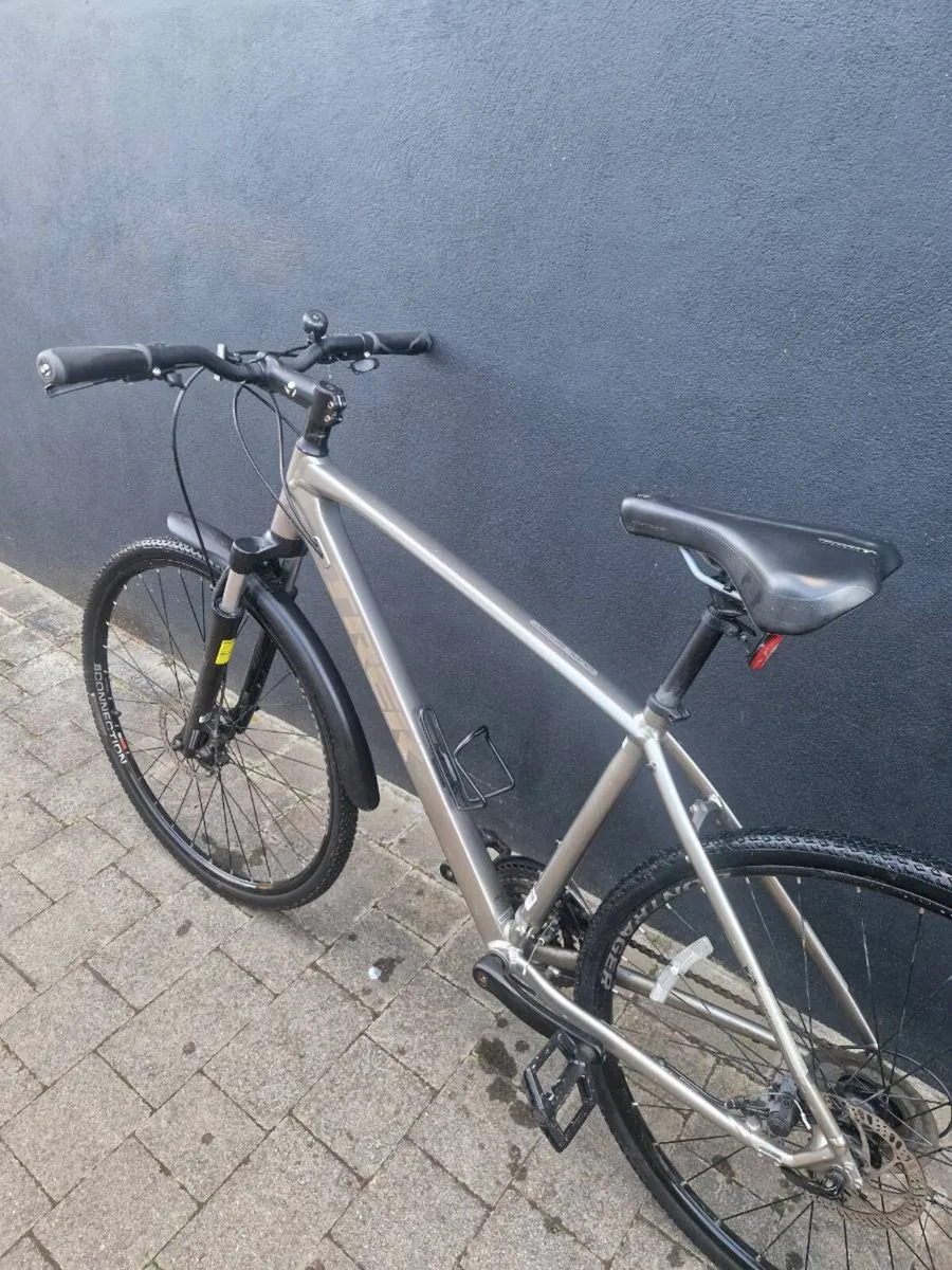 Trek duelsport 1 55cm large frame hybrid - Image 3