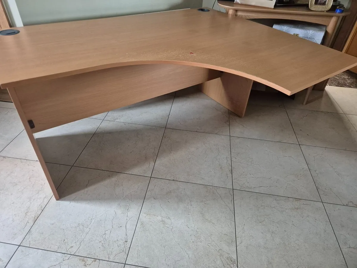 Office Desk - Image 3