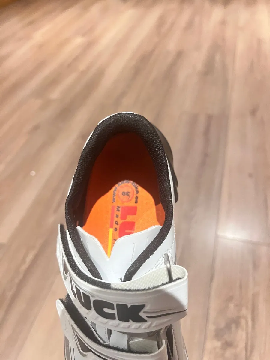 Cycling shoes - Image 2