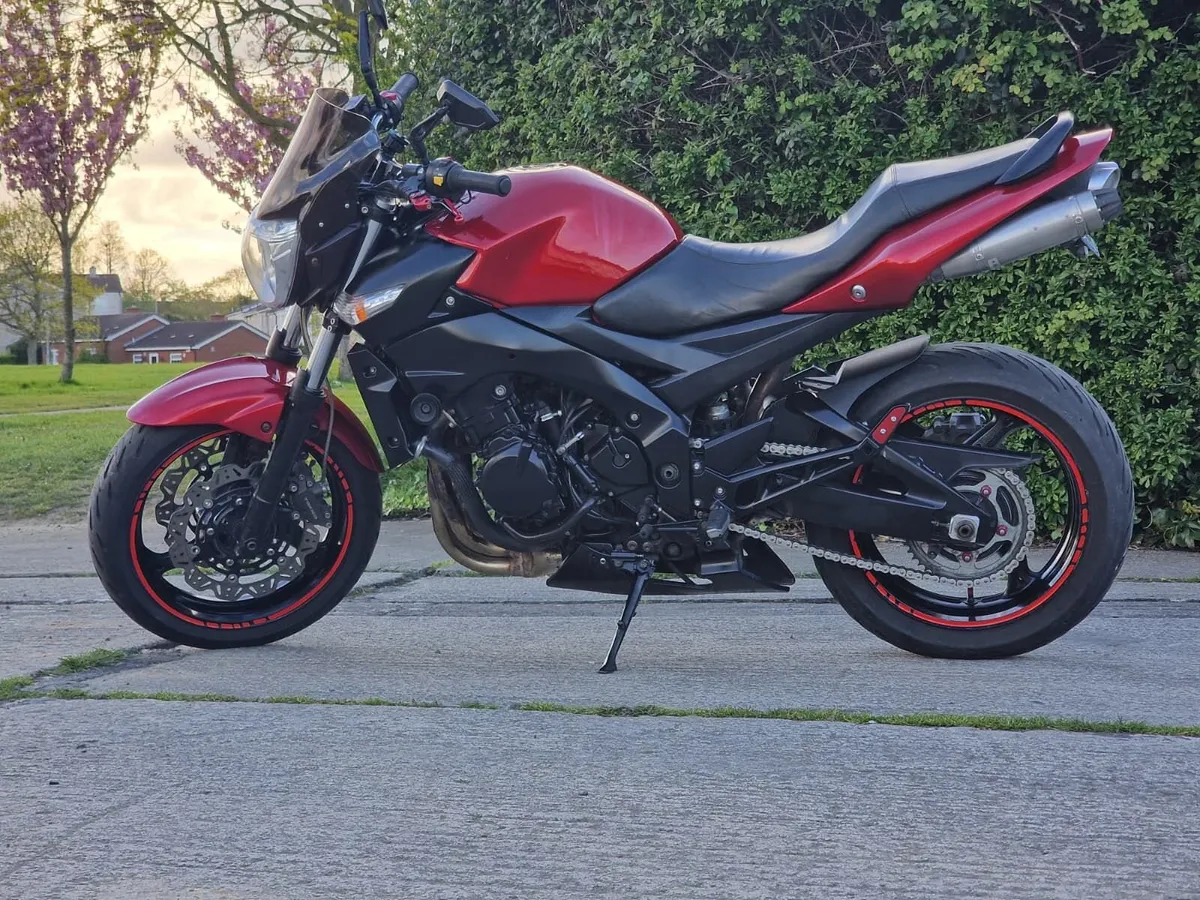 Suzuki GSR 600 – 2007 – Extremely Clean - Image 2