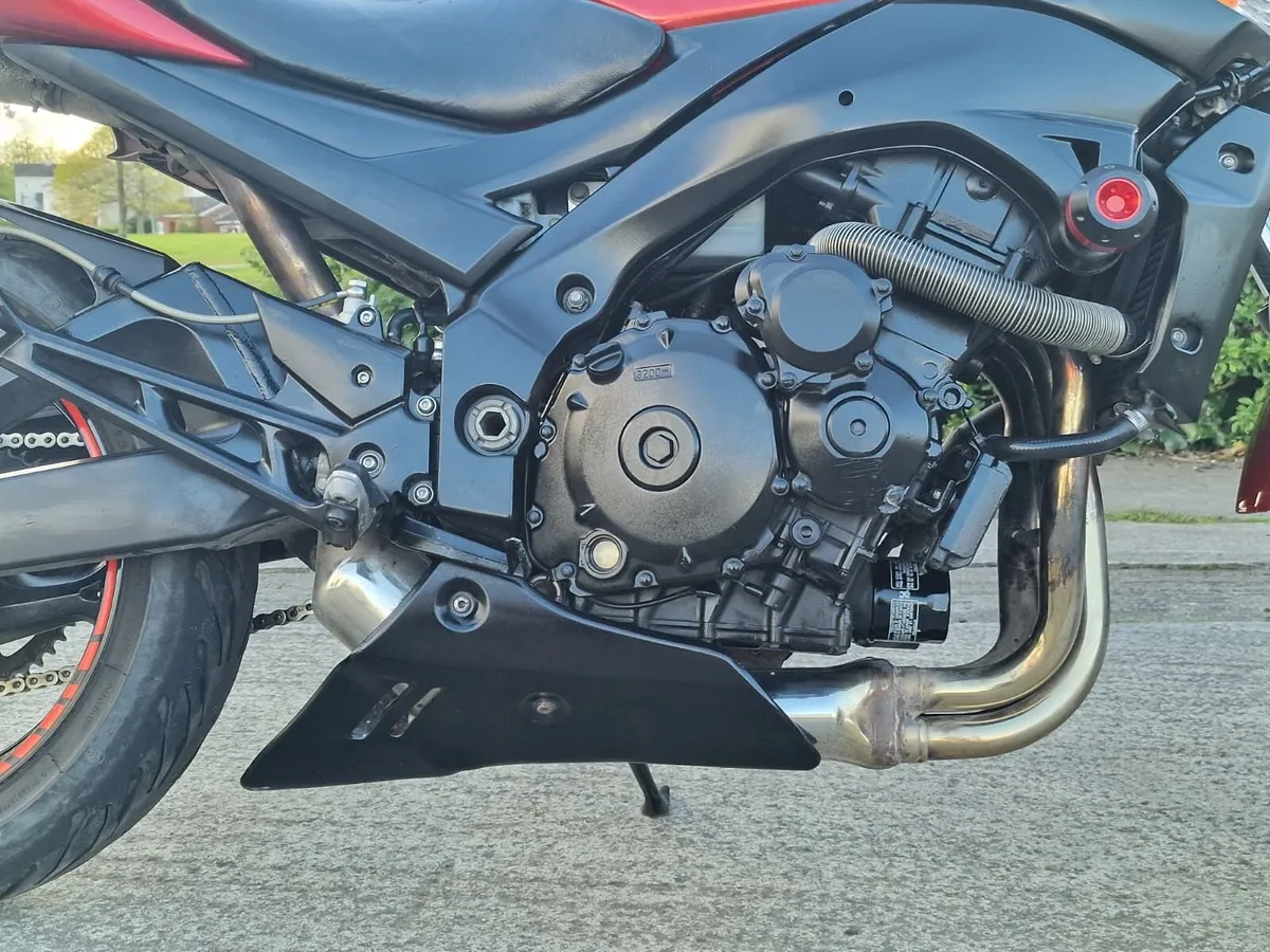 Suzuki GSR 600 – 2007 – Extremely Clean - Image 4