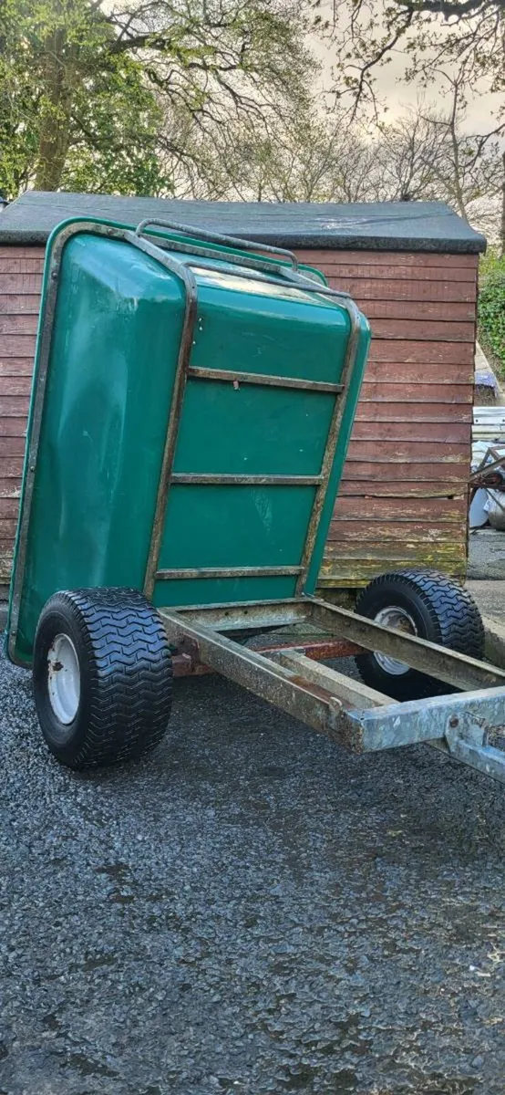 Car. Trailer - Image 3