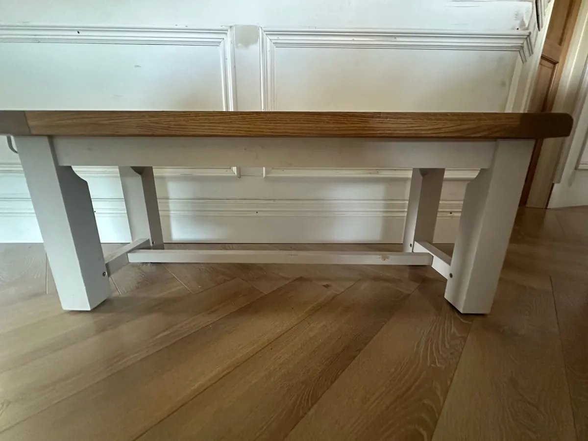 Wooden bench - Image 2