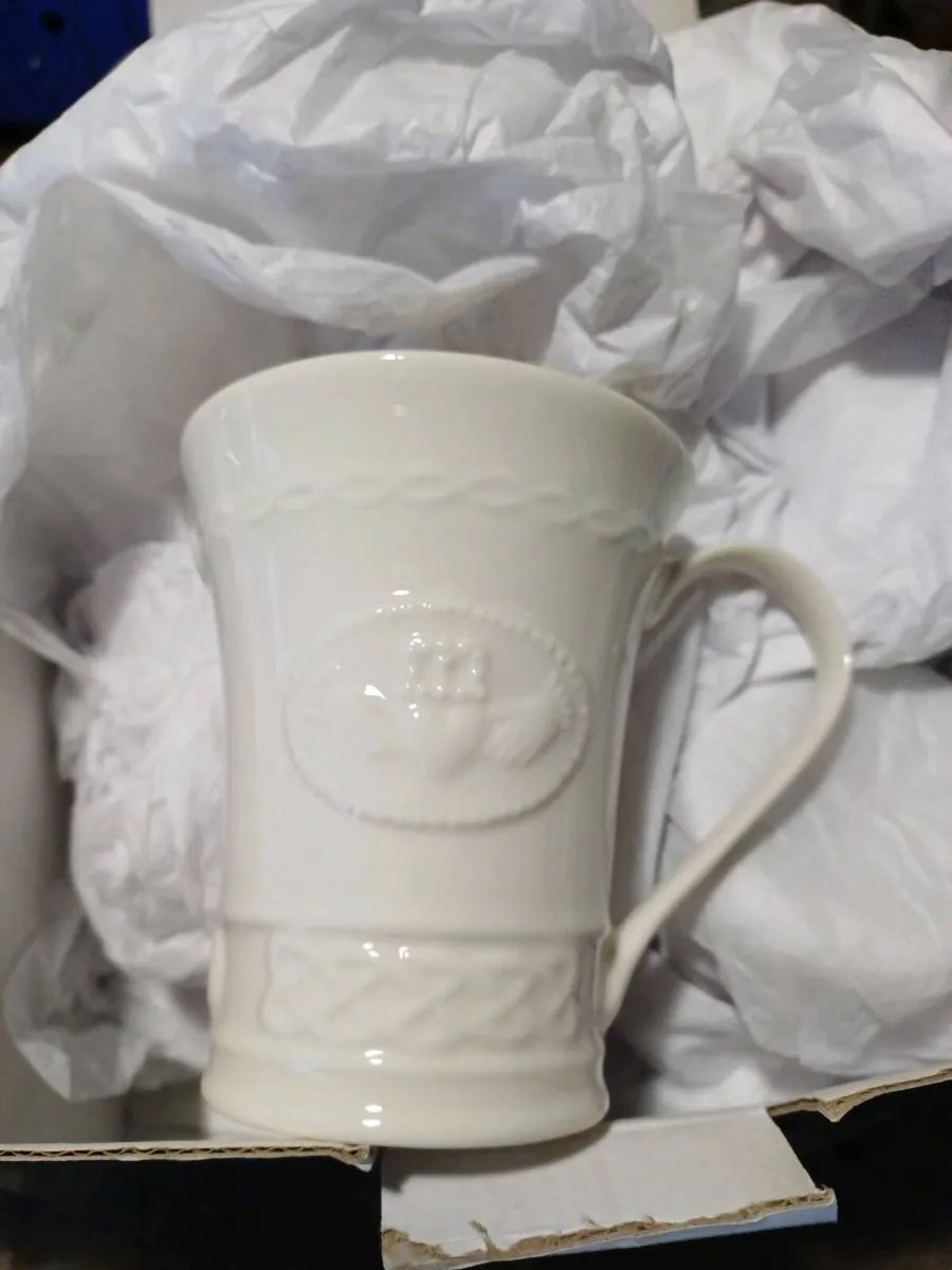 Belleek Claddagh Items - Image 1
