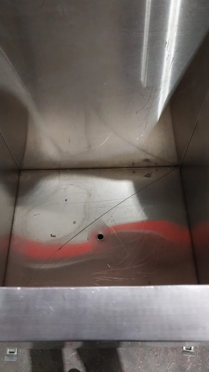 insulated ice bin mobile - Image 3