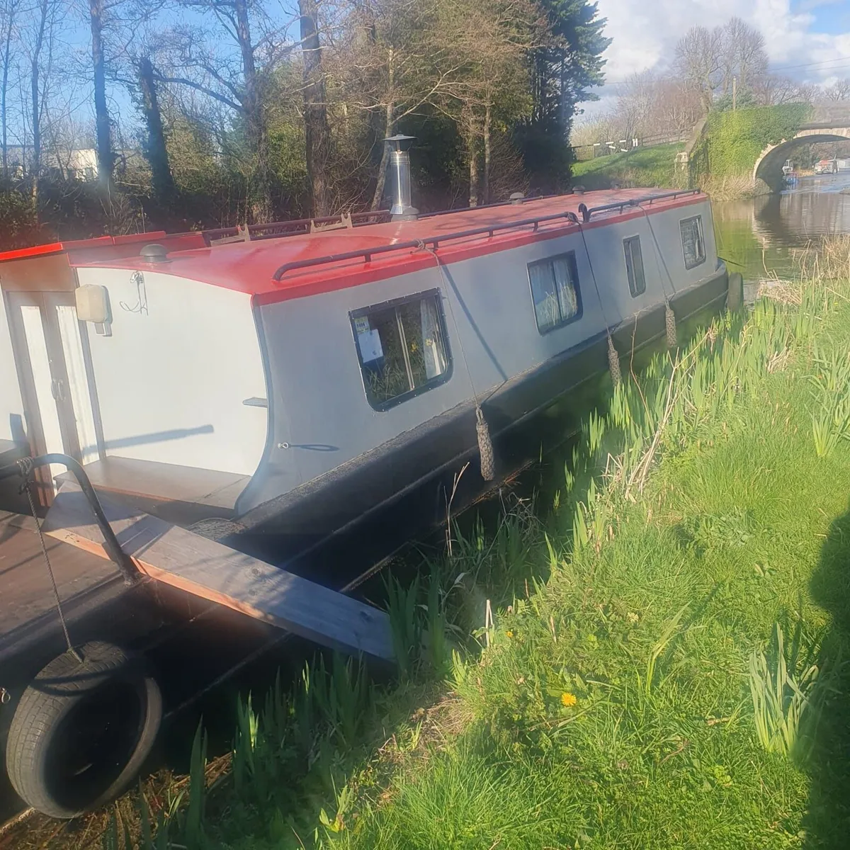Wide beam Barge - Image 1