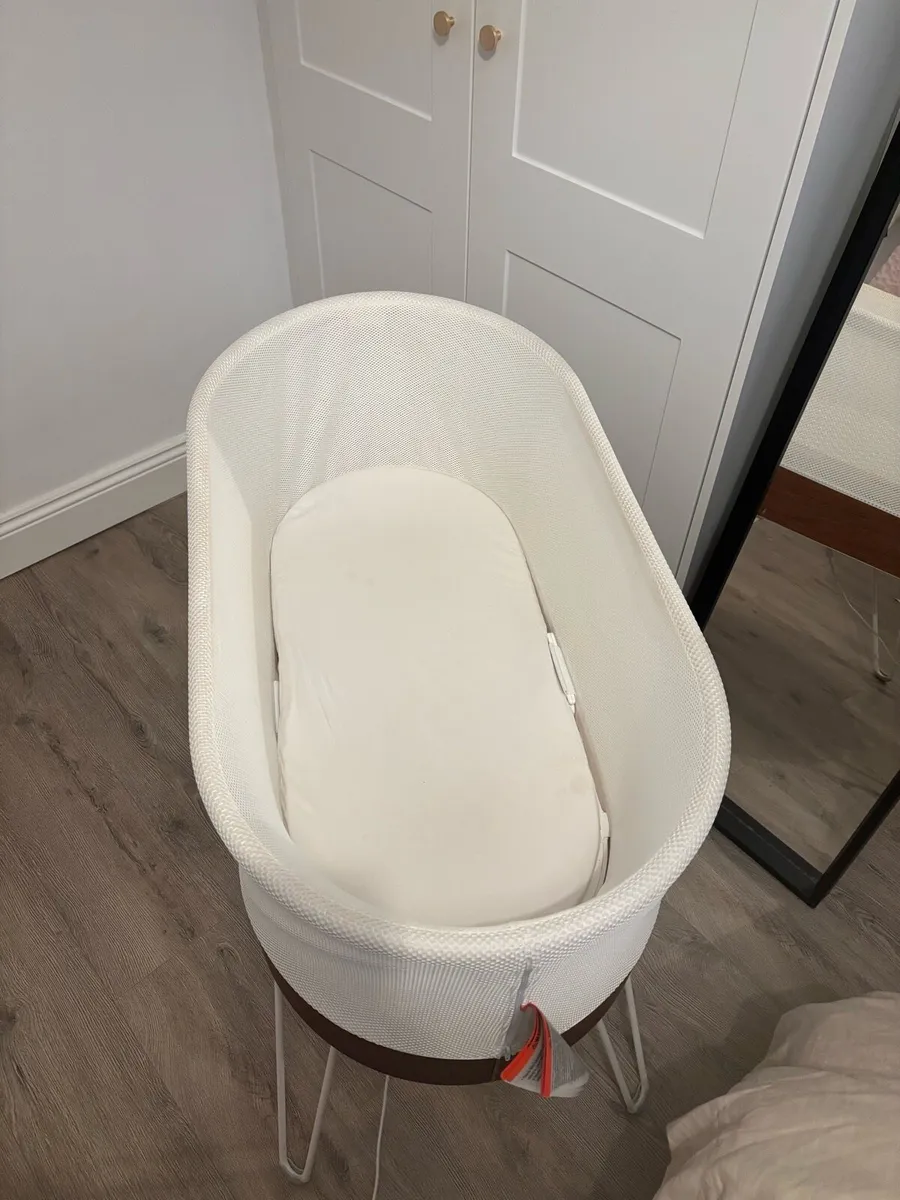 Snoo Smart Sleeper Cot - Image 2
