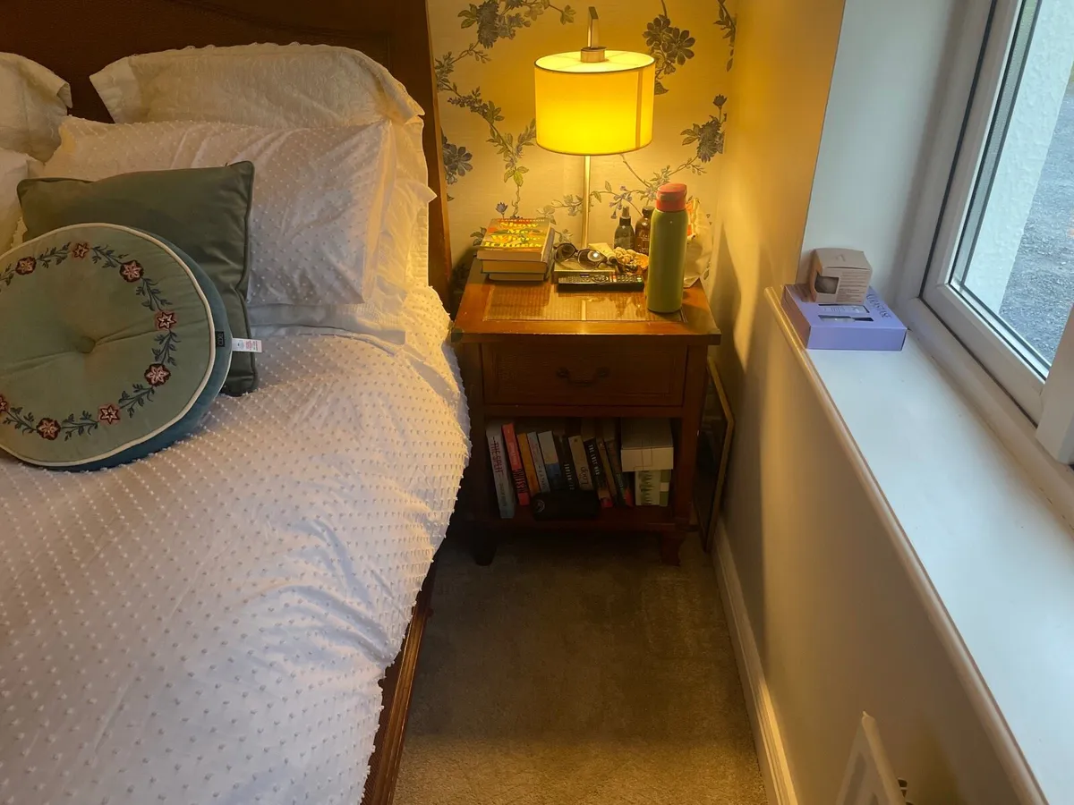 Two bedside Lamps - Image 2