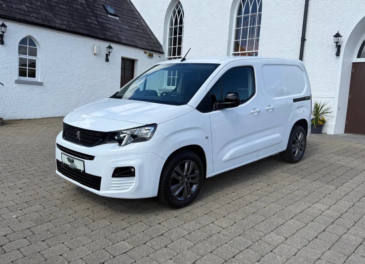 2020 (202reg) Peugeot Partner Professional 100 GT - Image 3