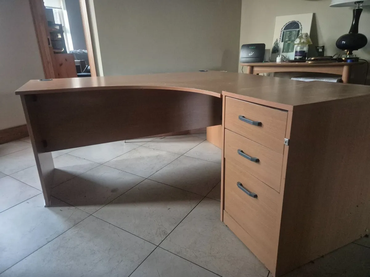 Office Desk - Image 1