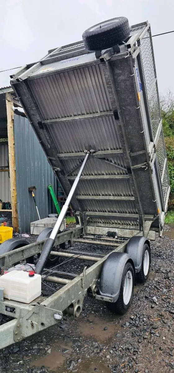 ​Title: Ifor Williams 10x5.7 Tipper Trailer - Image 3