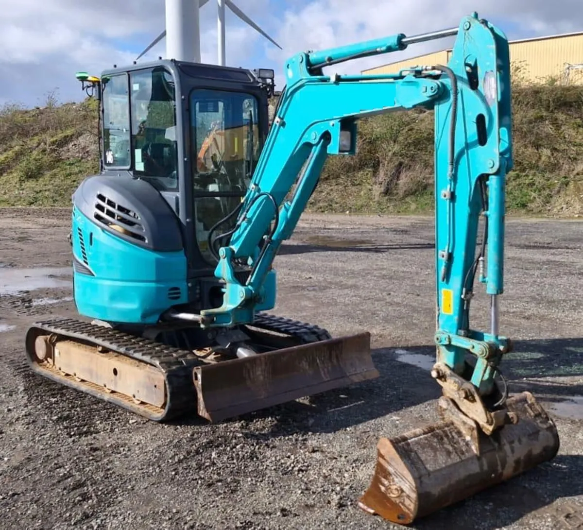 Kobelco SK28SR-6 Mini Digger - Image 3