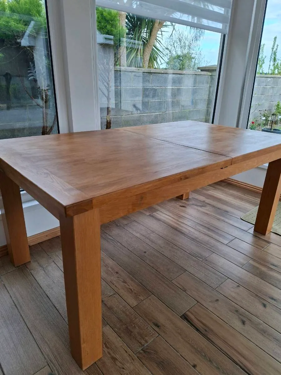 Oak Exstending Dining Table - Image 1