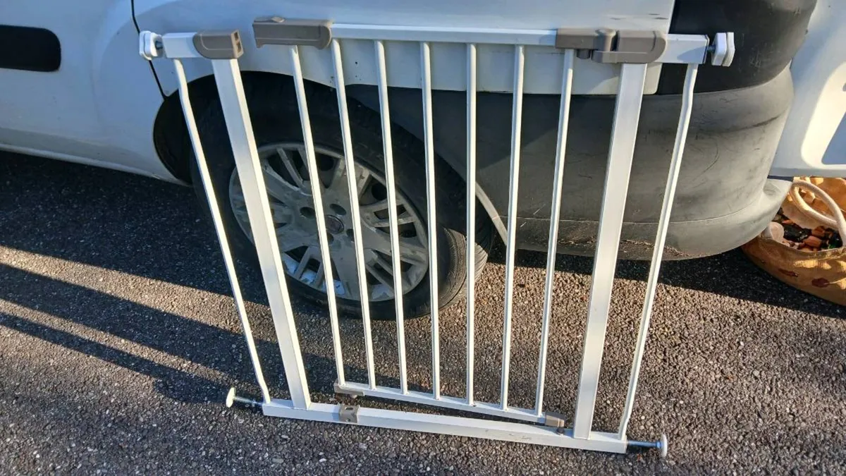 Stair Gate. - Image 2