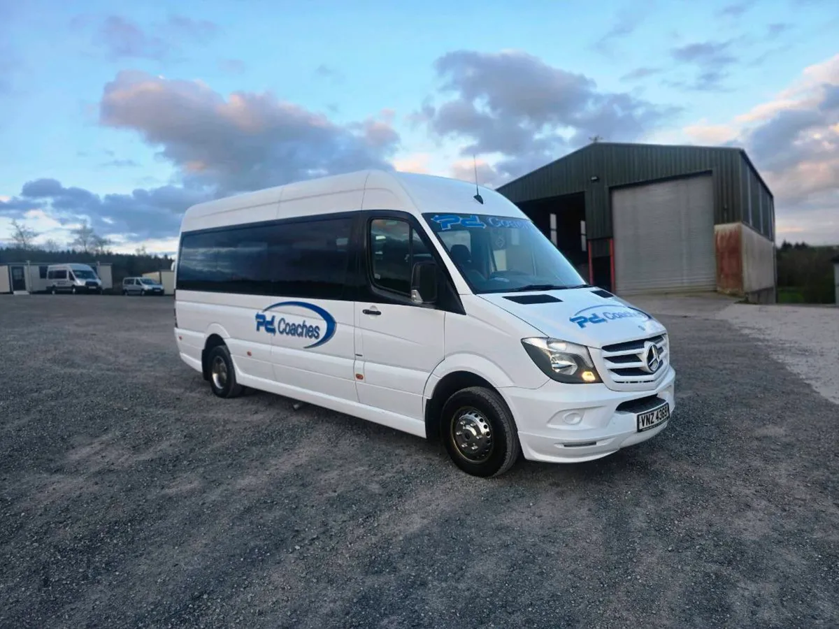 Mercedes sprinter minibus - Image 1