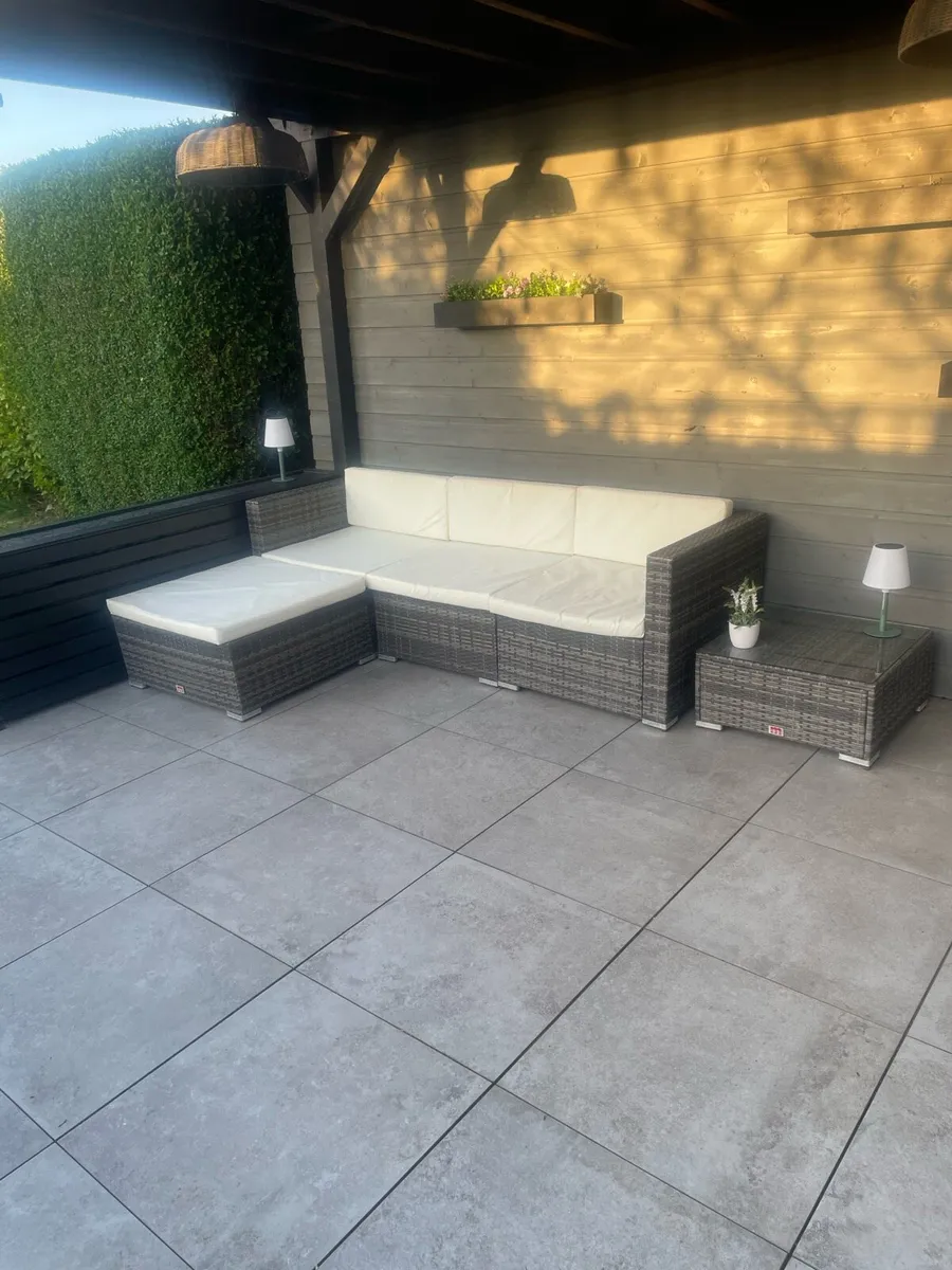 Rattan sofa and table excellent condition - Image 2