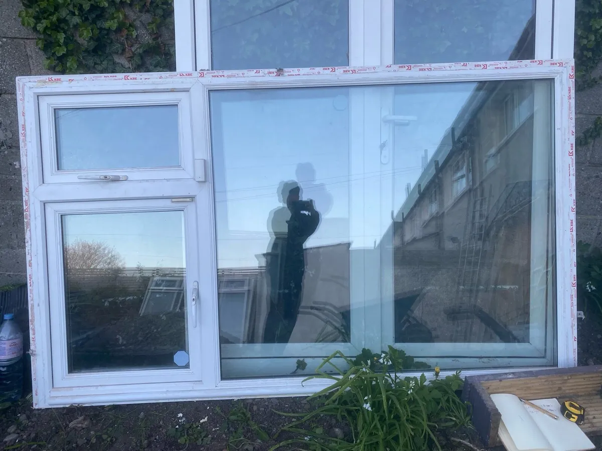 Kitchen window - Image 1