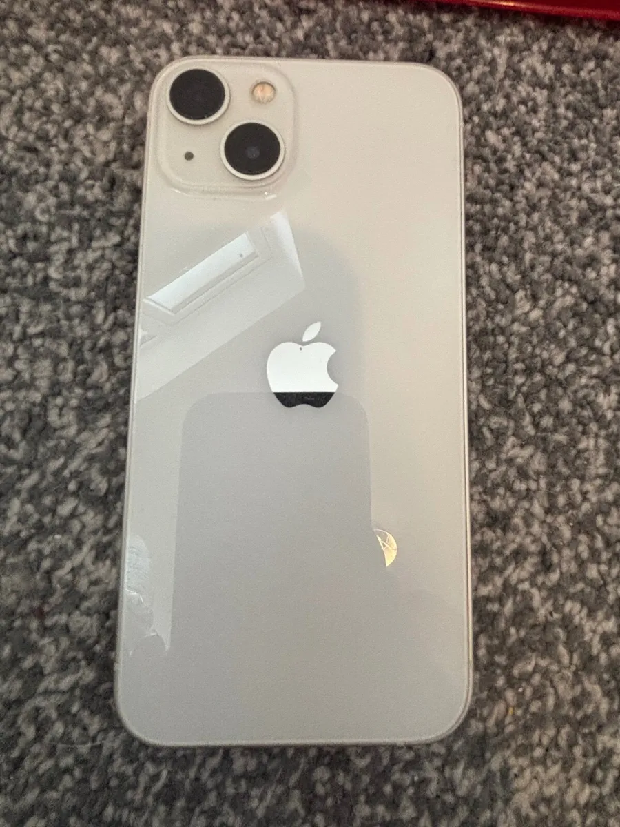 iPhone 13 - Image 3