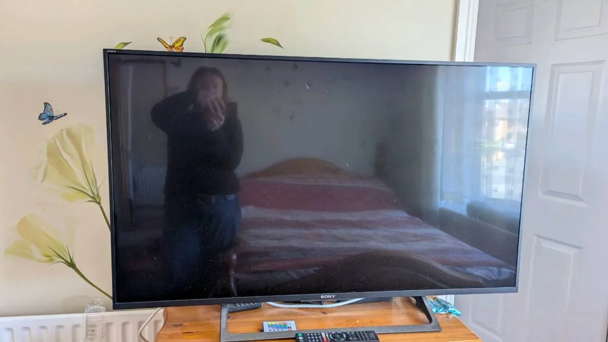 Sony BRAVIA TV + LG Soundbar & Subwoofer – - Image 1