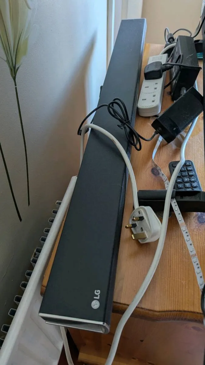 Sony BRAVIA TV + LG Soundbar & Subwoofer – - Image 2