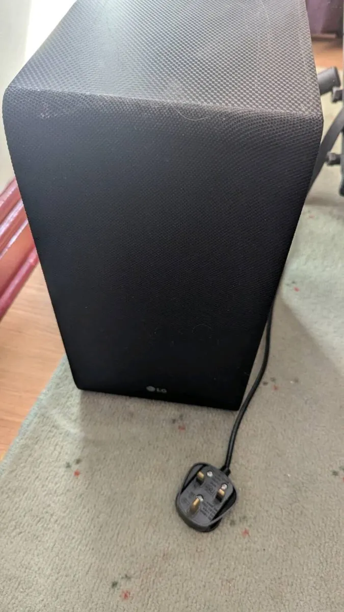 Sony BRAVIA TV + LG Soundbar & Subwoofer – - Image 3