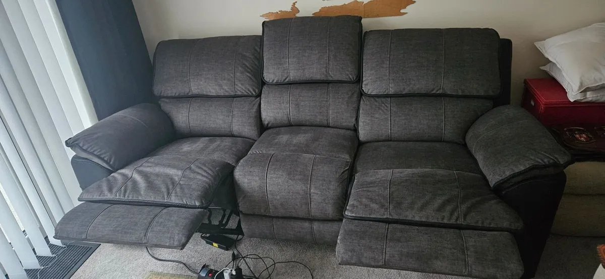 3 Seater Recliner Sofa - Image 2