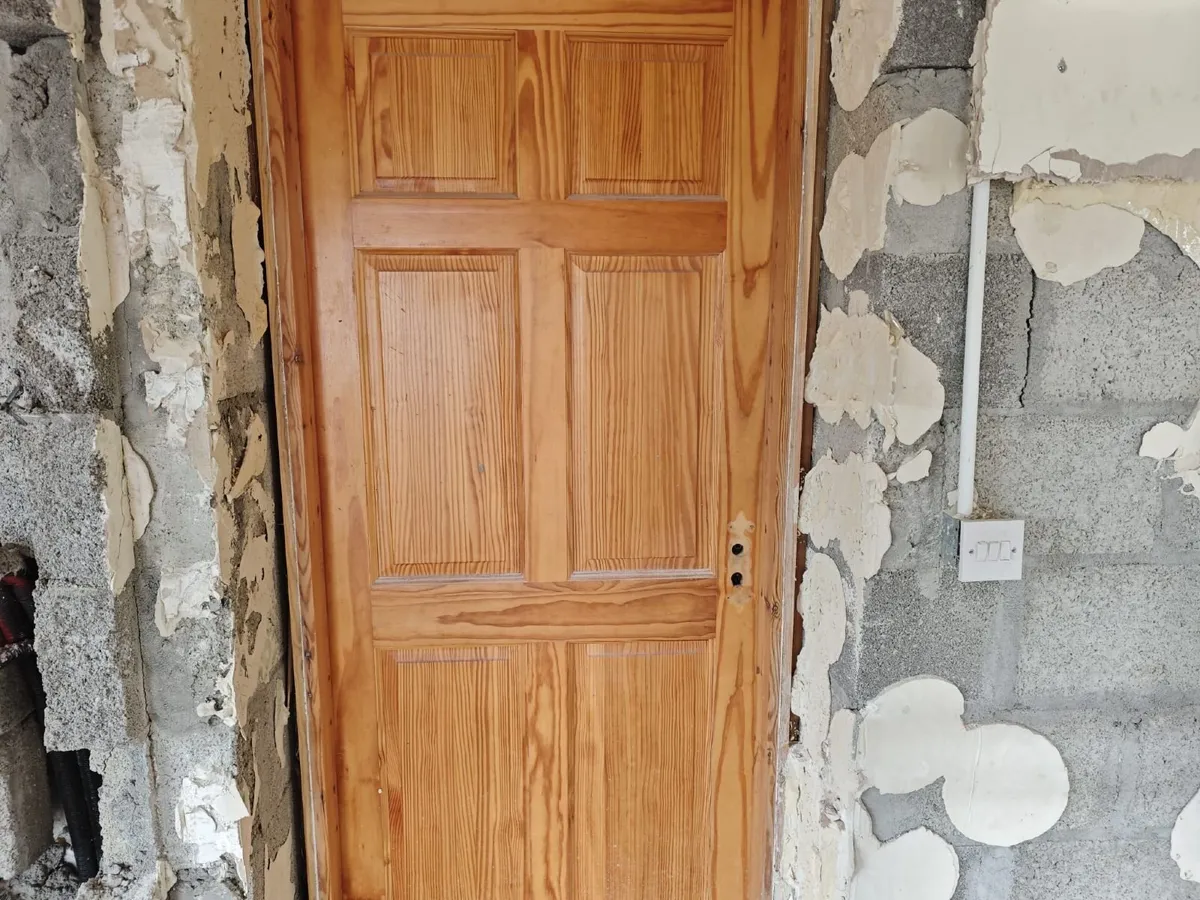 Internal pine doors - Image 3
