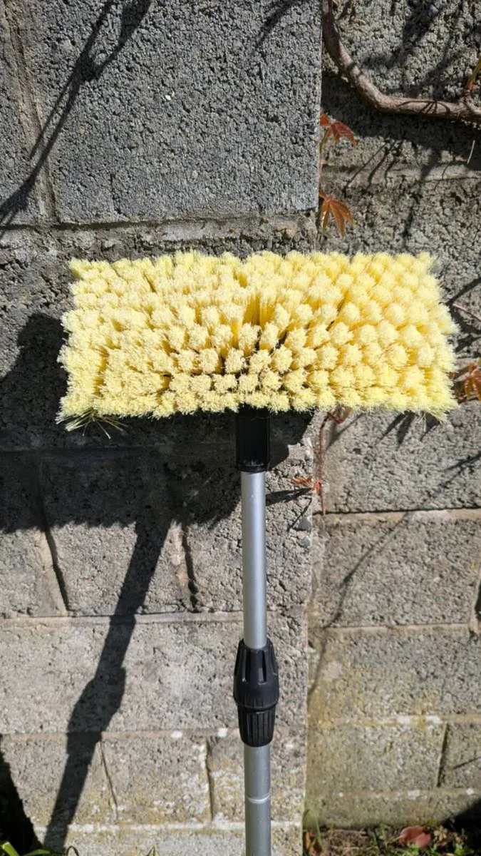 Extendable Brush for Pressure Washer - Image 1