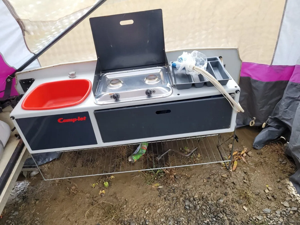 Trailer tent - Image 2