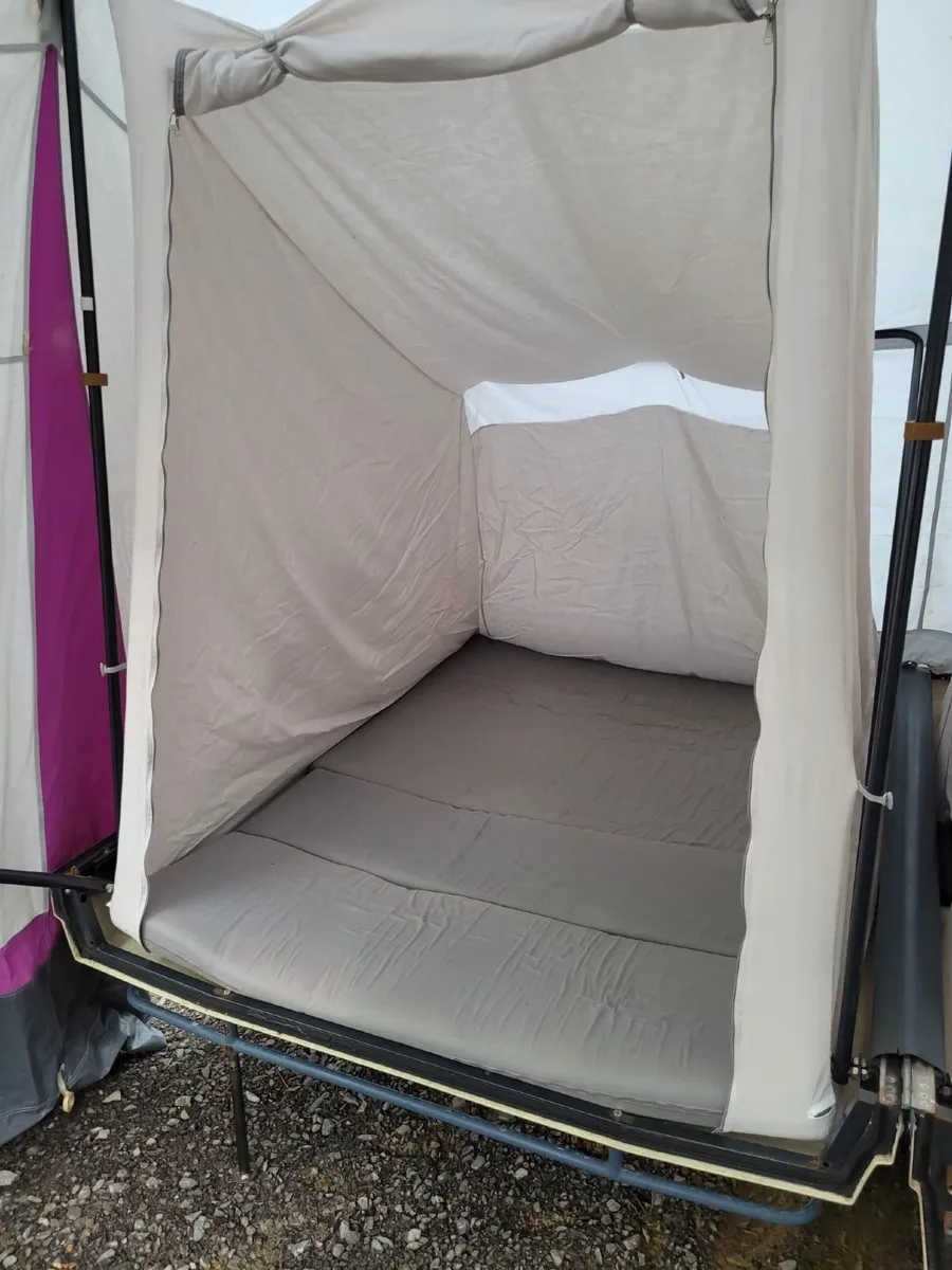 Trailer tent - Image 3