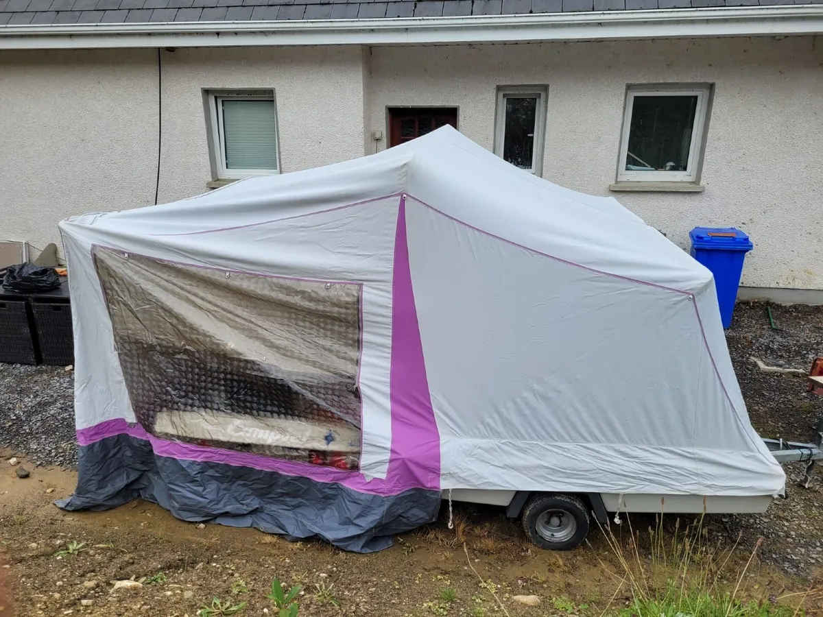 Trailer tent - Image 1