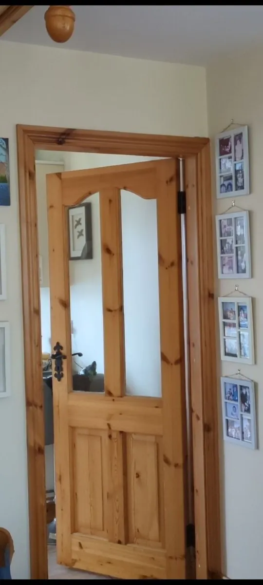 Internal pine doors - Image 4