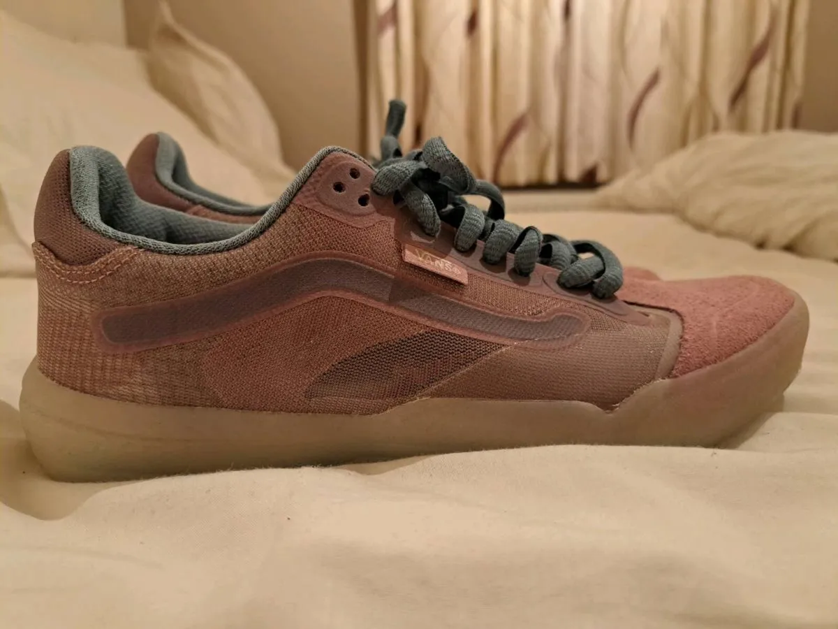 Womens Vans 'ultimate waffle ' trainers - Image 1