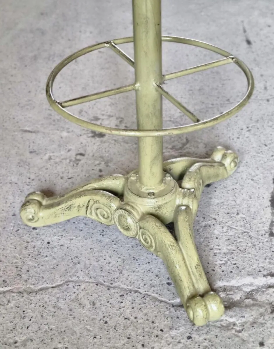 Farmall Tractor Seat Stool H276 - Image 3